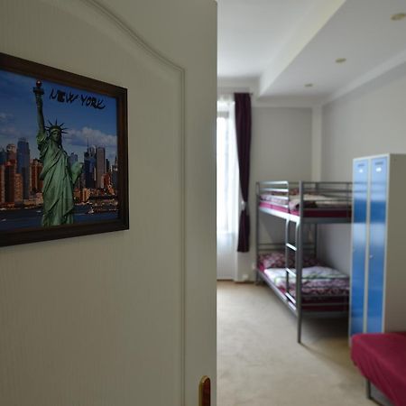 Hostel Prague City エクステリア 写真